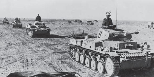 Columna de Panzer II de la 15ª Panzer Division