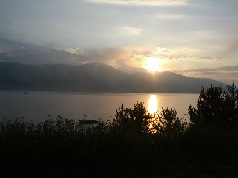 Izlazak_sunca_na_Zlatarskom_jezeru.jpg