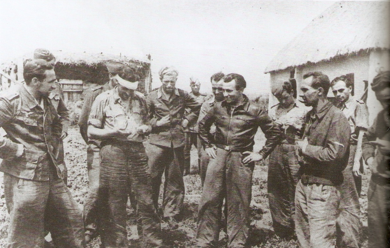 Personal de la Luftwaffe derribado y prisionero