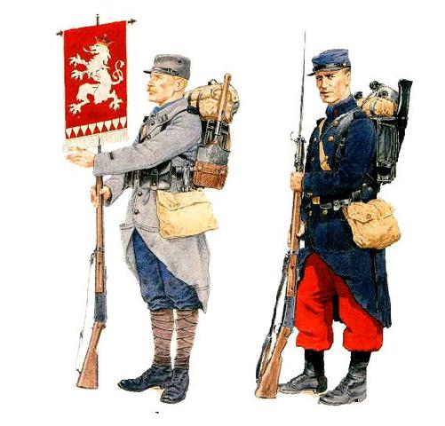 Dos legionarios franceses, al momento del inicio de la primera guerra mundial, armados con el omnipresente Lebel, el vistoso uniforme del soldado de la derecha fue cambiado durante los primeros meses del conflicto por uno camuflado en Horizone blu