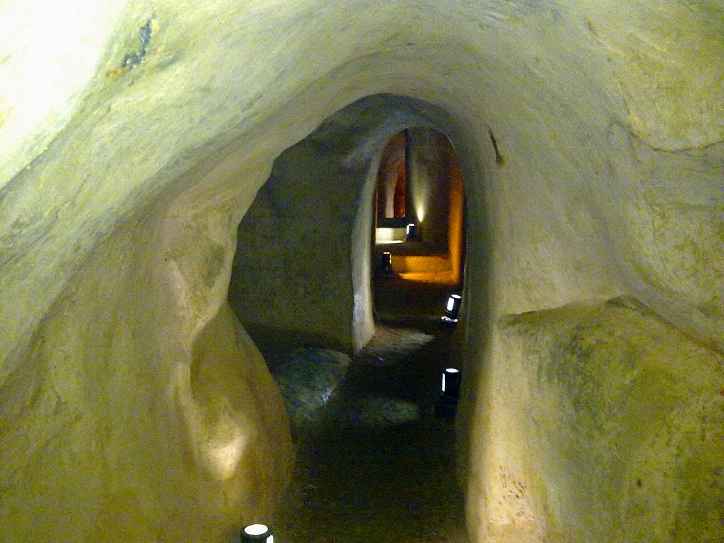 Terowong Piyamit Di Betong Bersebelahan Pengkalan Hulu