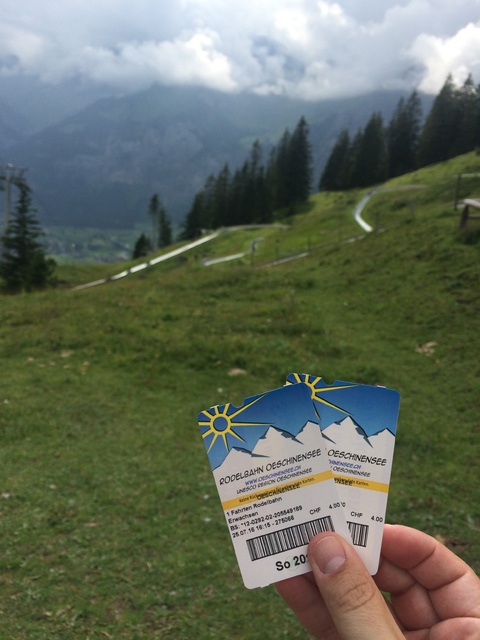 Suiza en coche 9 días, recomendadísimo ir! - Blogs de Suiza - Día 3: Blausee-Oeschinensee-Thun-Cuevas San Beatus (16)